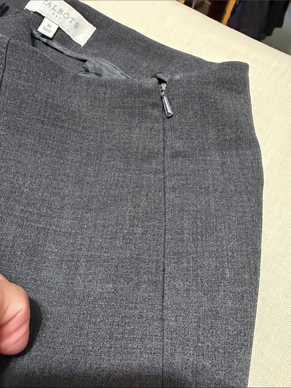 Talbots Women's Gray Straight-Leg Trousers, Side Zipper Entry. Size 16. - Picture 4 of 12